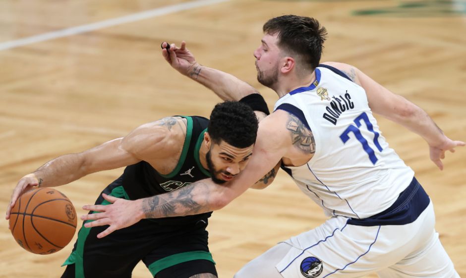 开云服务-拜仁引发争议！，塔图姆官方宣布晋级下一阶段新规引发球迷热议的简单介绍